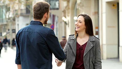 jak poderwać kobietę na ulicy - 24 pytania do dziewczyny