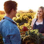<b>Jak Znaleźć Dziewczynę, Będąc Rolnikiem - Historia 24 Randek w Rok Po 4 Latach Samotności</b>
